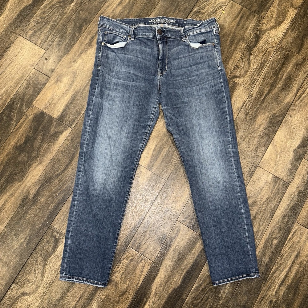 American Eagle Outfitters Women's Super Stretch Skinny Med Wash Blue Jeans 37x29